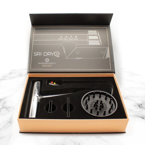 SRI DRY Q Hair-Strengthening Dryer - Picture 6 of 14